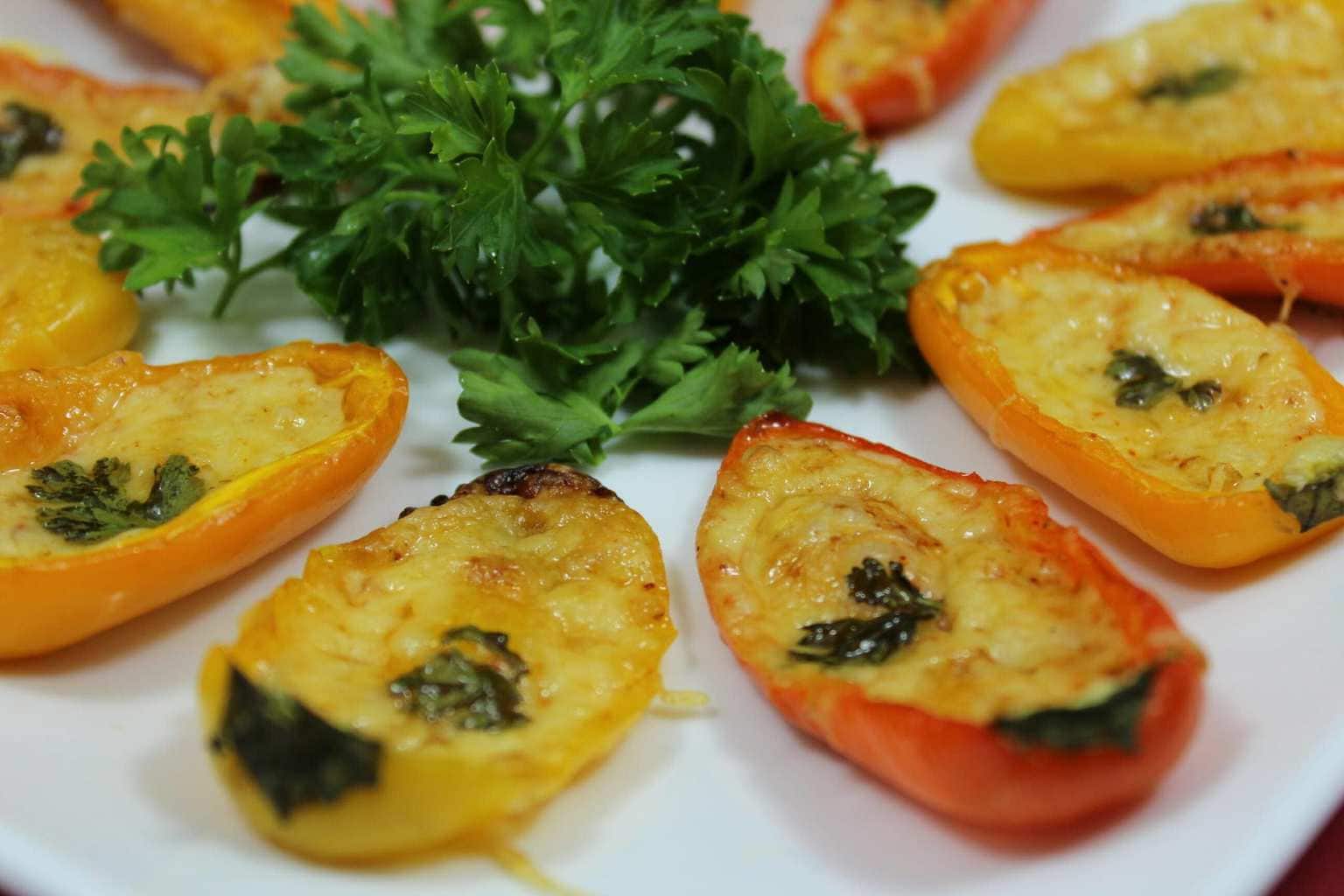 Easy Sweet Pepper Poppers