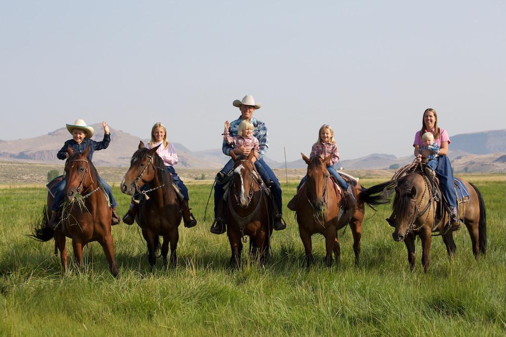 6 Reasons Grass Fed Beef is Great for the Environment and Healthier for  Everyone, Rafter W Ranch